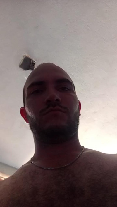 Otrojosemas1 live cam on Cam4