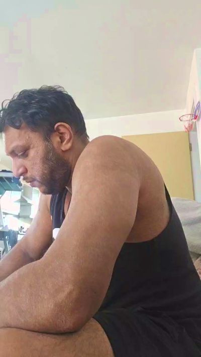 Outdoorfuns live cam on Cam4