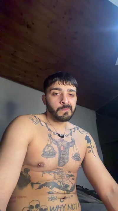 Outher97 live cam on Cam4