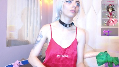 PINKY_DOLL777 live cam on Cam4