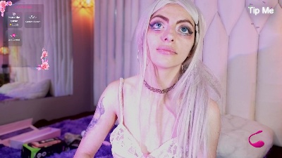 PINKY_DOLL777 live cam on Cam4