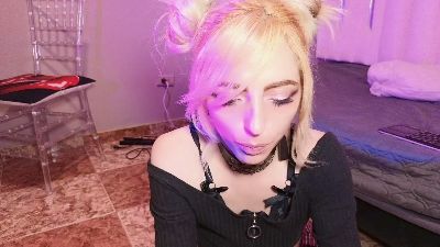 PINKY_DOLL777 live cam on Cam4