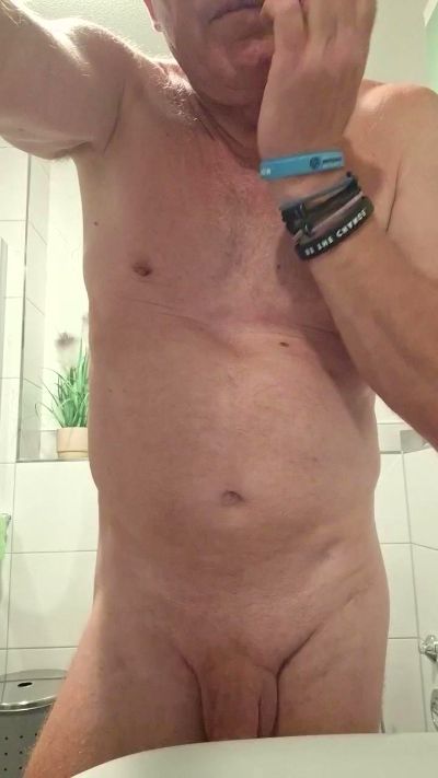 PPzeigegeil live cam on Cam4