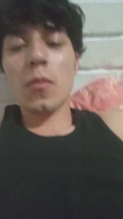 PUROHUESO live cam on Cam4