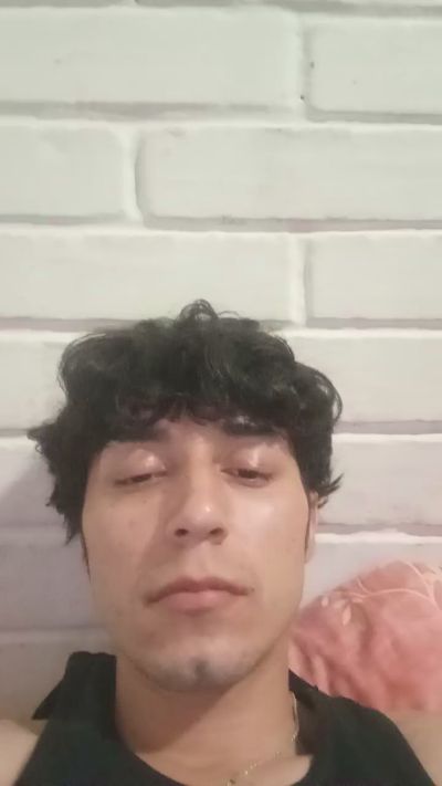 PUROHUESO live cam on Cam4