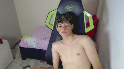 Pablito_junior live cam on Cam4