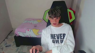 Pablito_junior live cam on Cam4