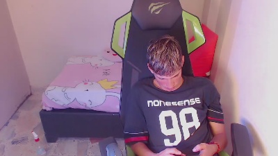 Pablito_junior live cam on Cam4