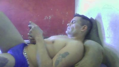 Pablobull0718 live cam on Cam4