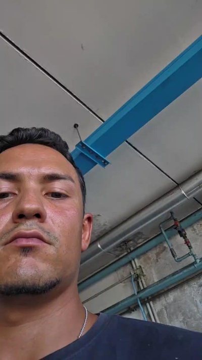 Pablohermano95 live cam on Cam4