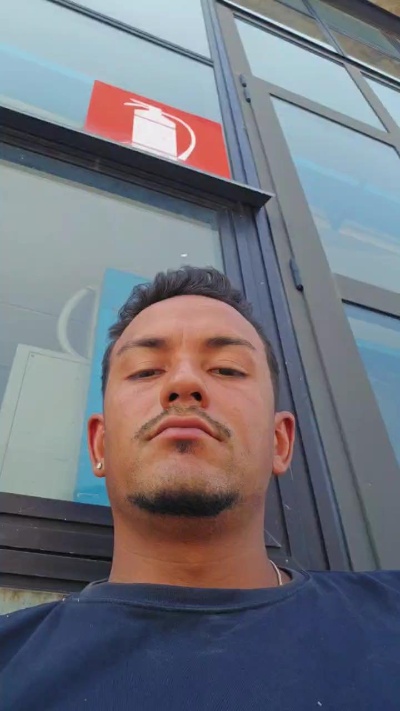 Pablohermano95 live cam on Cam4