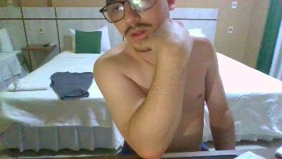 Pablopy00 live cam on Cam4