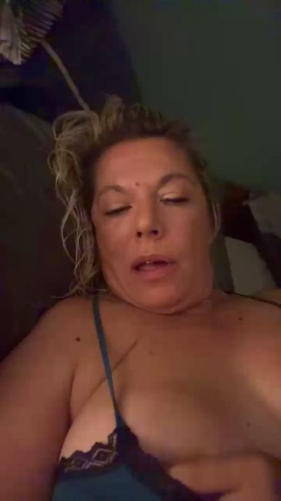 Paillettes34 live cam on Cam4