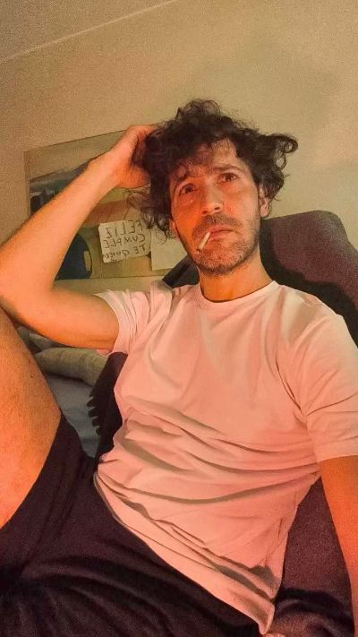 Pajaritotriste live cam on Cam4