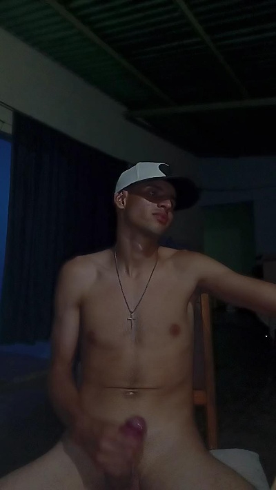 Pajero_06 live cam on Cam4
