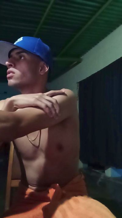 Pajero_06 live cam on Cam4
