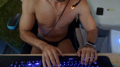 Pamplino94 live cam on Cam4