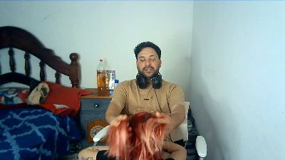 Pandiita_06 live cam on Cam4