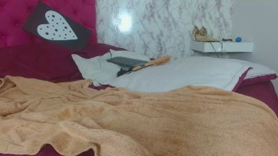 Pantera_White live cam on Cam4