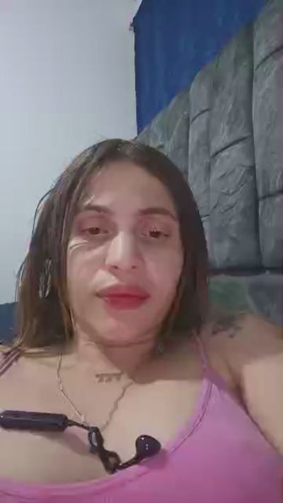 Pao_Labarbie live cam on Cam4