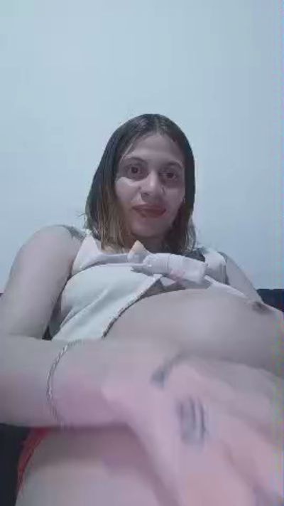 Pao_Labarbie live cam on Cam4