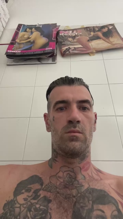Paolotattoo live cam on Cam4