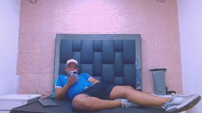 Papi95 live cam on Cam4