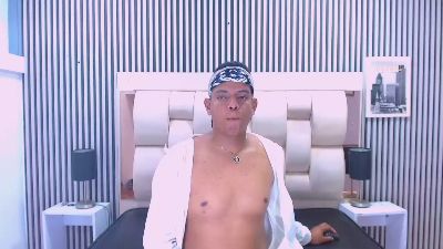 Papi95 live cam on Cam4