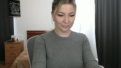 ParadiseAlina live cam on Cam4