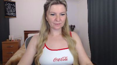 ParadiseAlina live cam on Cam4