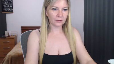 ParadiseAlina live cam on Cam4