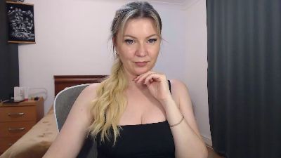 ParadiseAlina live cam on Cam4