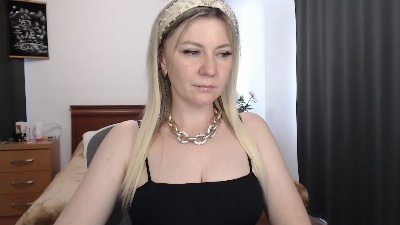 ParadiseAlina live cam on Cam4