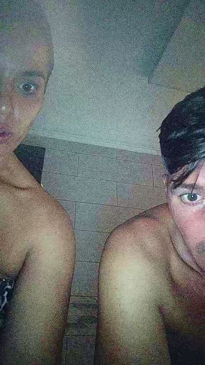 Parejahot live cam on Cam4