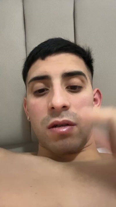 Parejahott27 live cam on Cam4