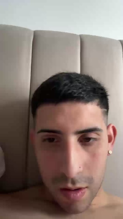 Parejahott27 live cam on Cam4