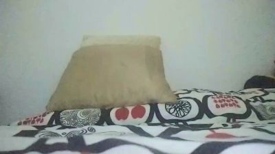 Parejarealcala live cam on Cam4