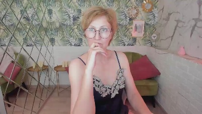 ParisCherry live cam on Cam4