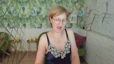 ParisCherry live cam on Cam4
