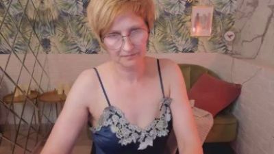 ParisCherry live cam on Cam4