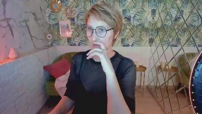 ParisCherry live cam on Cam4