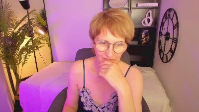 ParisCherry live cam on Cam4
