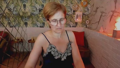 ParisCherry live cam on Cam4