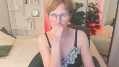 ParisCherry live cam on Cam4