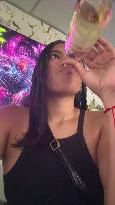 Paris_pissdirty live cam on Cam4
