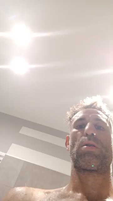 Patatone86 live cam on Cam4