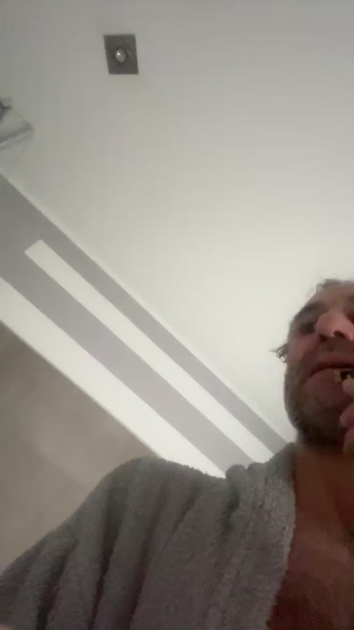 Patatone86 live cam on Cam4