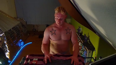 Patrick_2025 live cam on Cam4