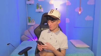 Patrick_Howland live cam on Cam4
