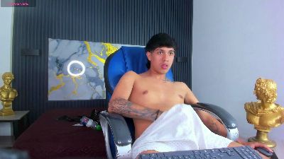 Patrick_James20 live cam on Cam4